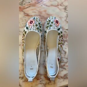 Zara White Embroidered Floral Ballet Flats
